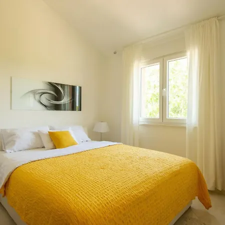 아파트 Enticing In Near Sea Beach