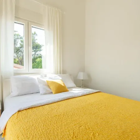 Apartment Enticing In Near Sea Beach